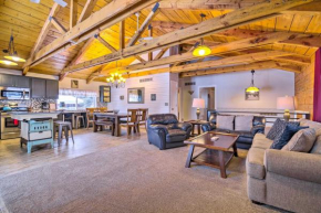 McCall Retreat with Hot Tub - half Mi to Downtown!